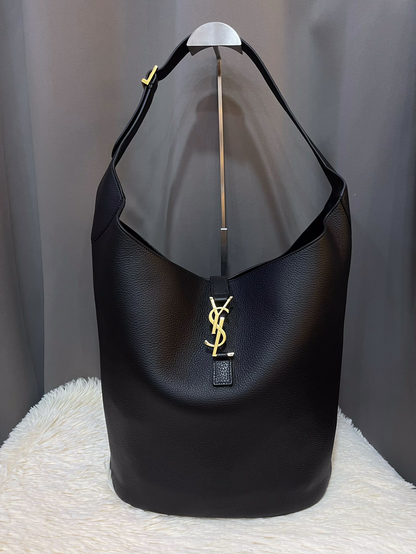 YSL  01529