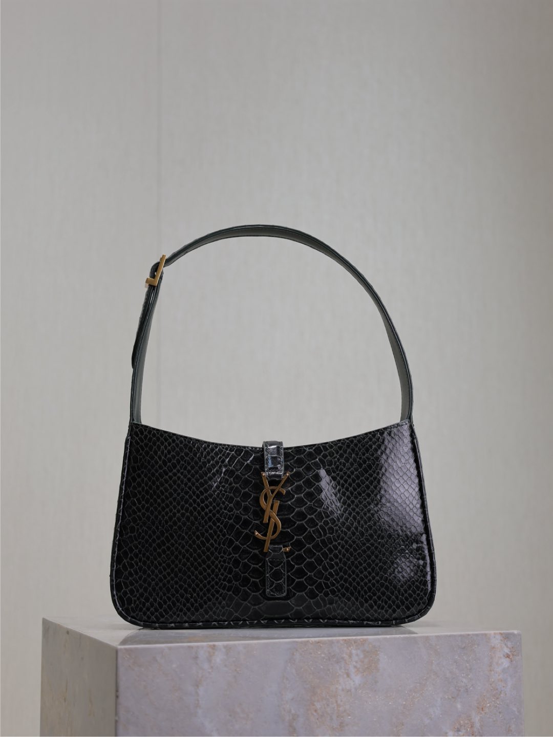 YSL 01609