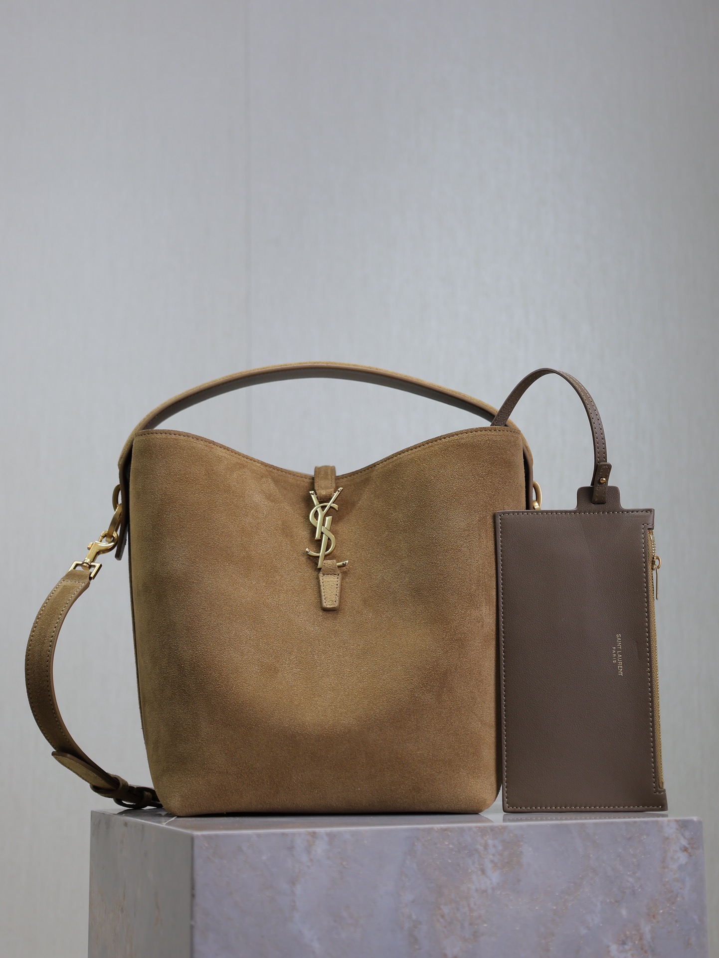 YSL 01629