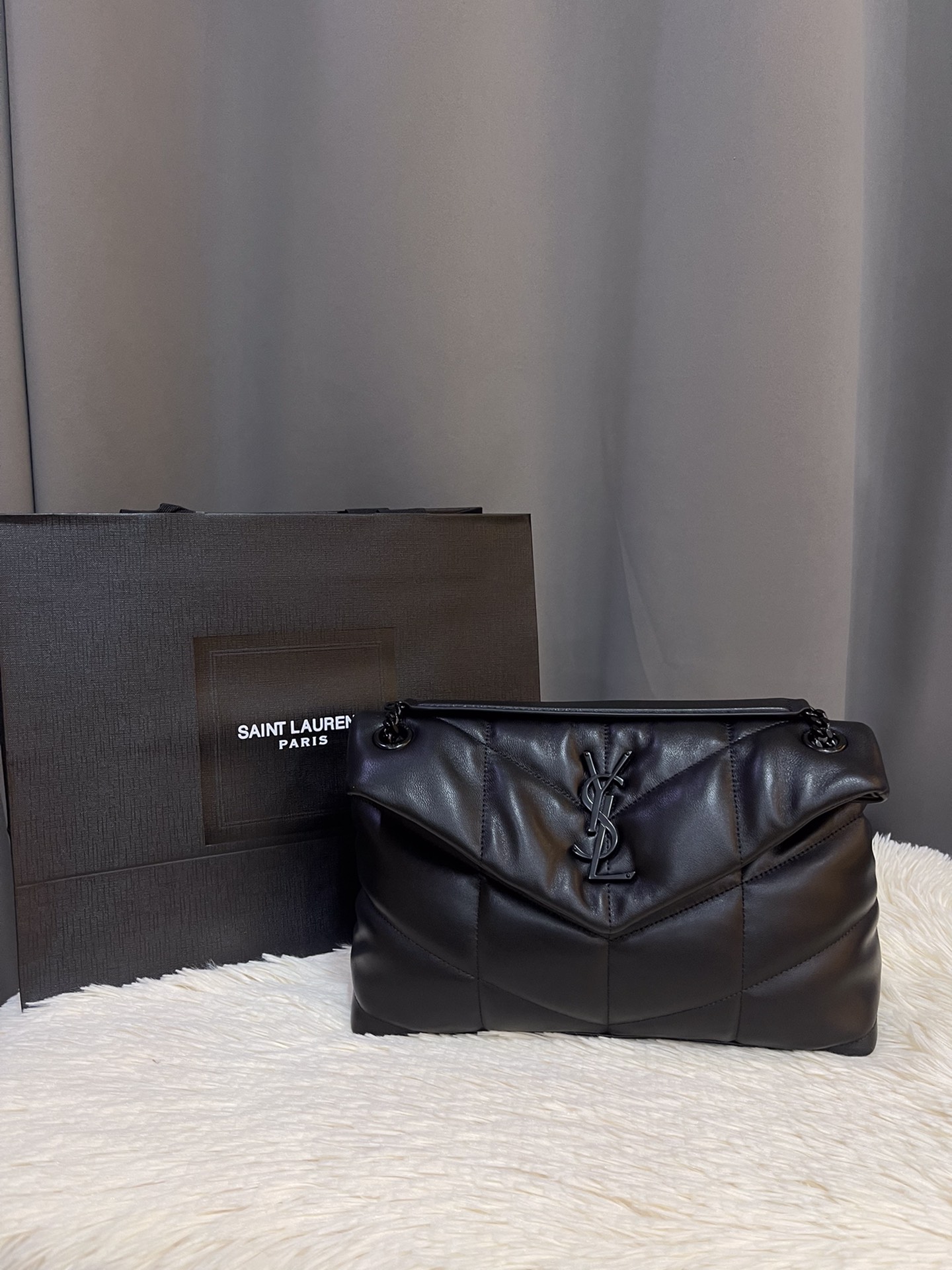 YSL  01889