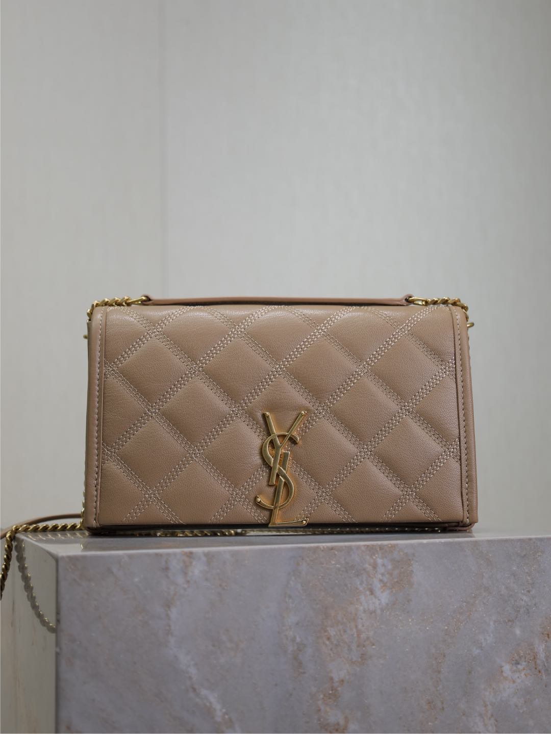 YSL 01899