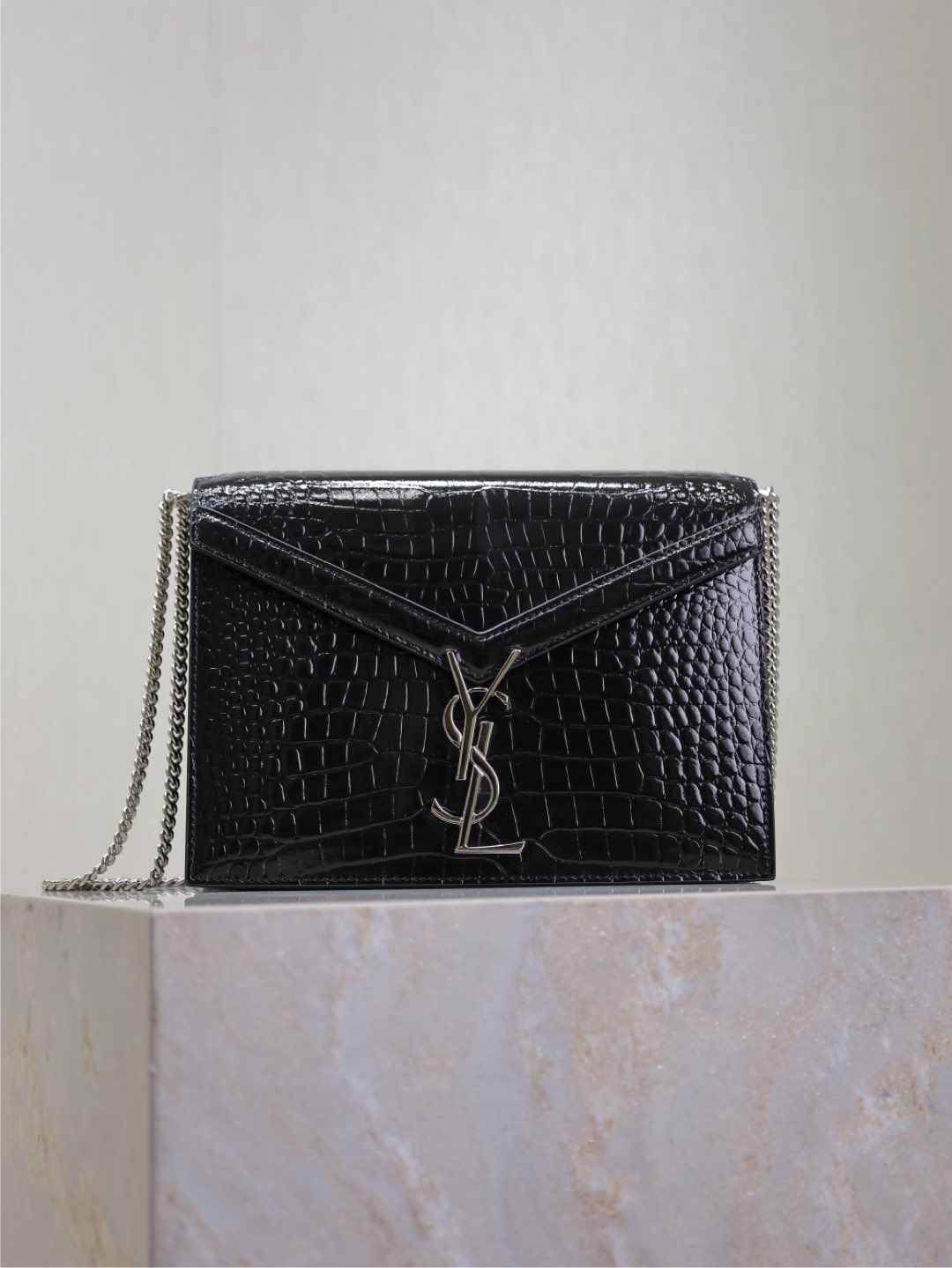 YSL 01939