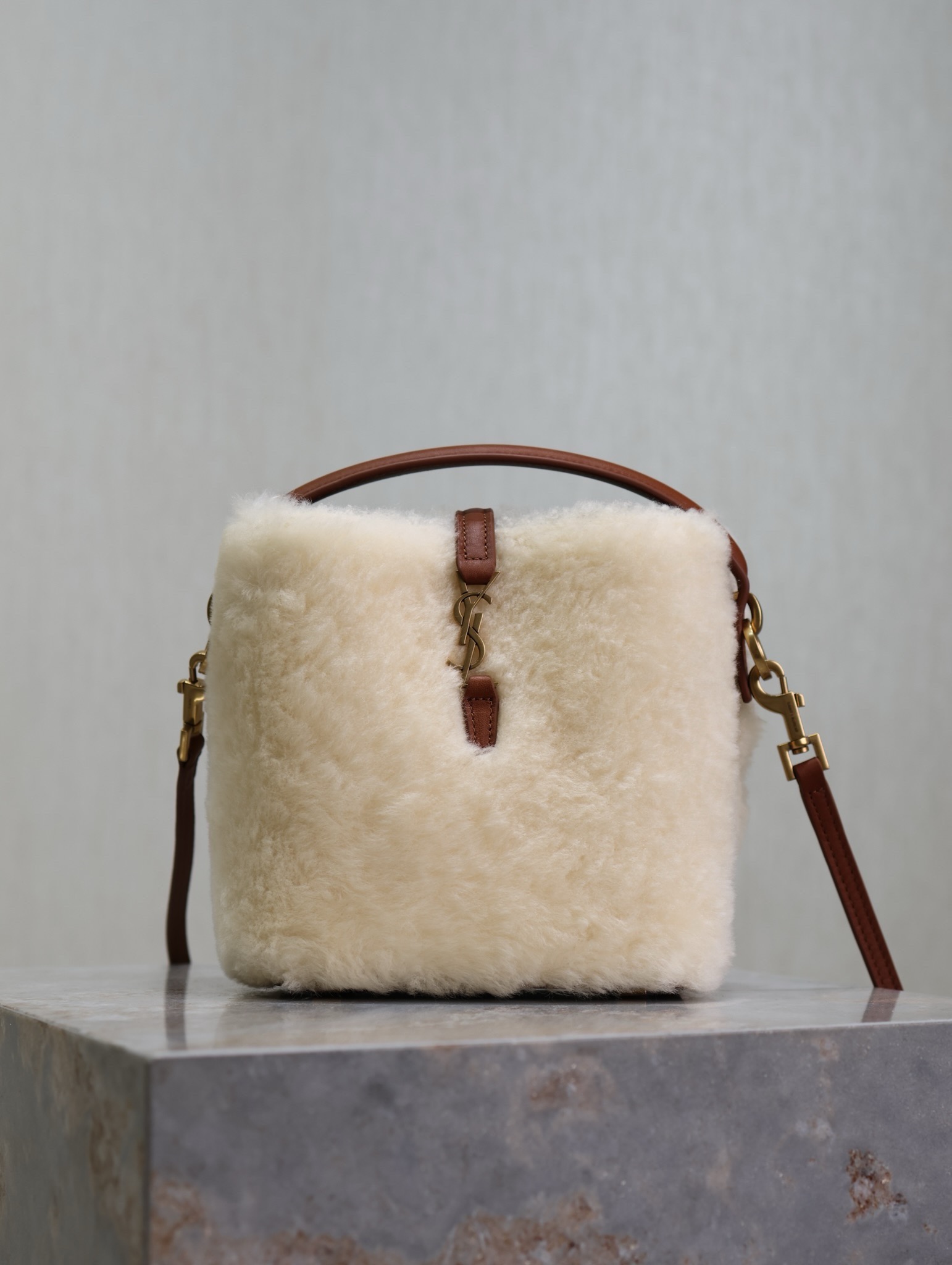 YSL 02339