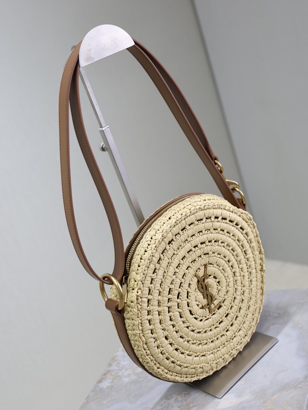 YSL  02589
