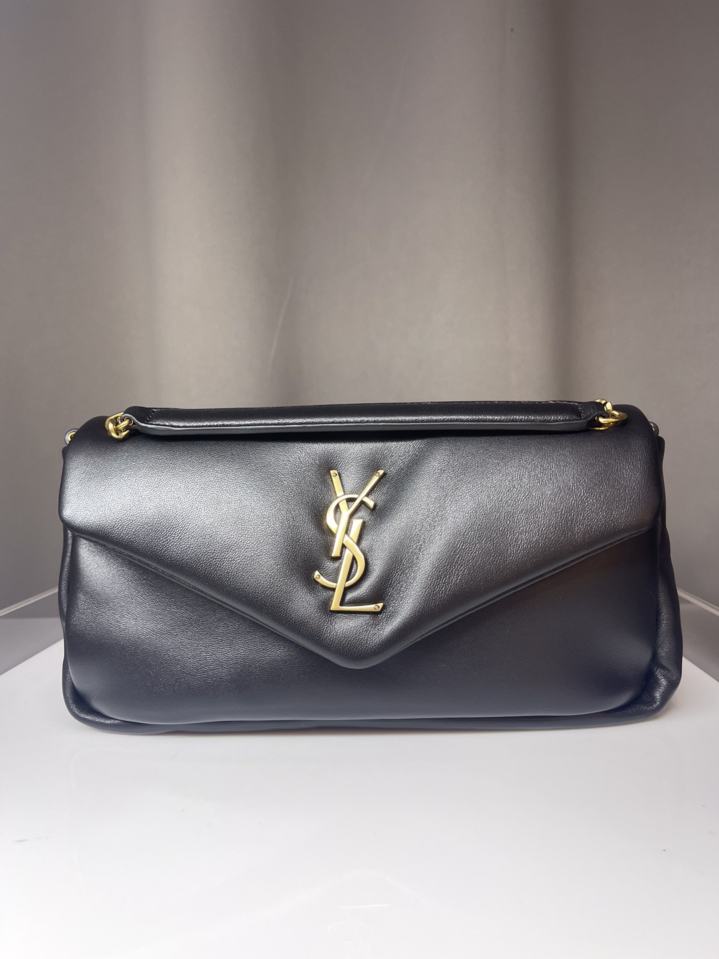 YSL  02589