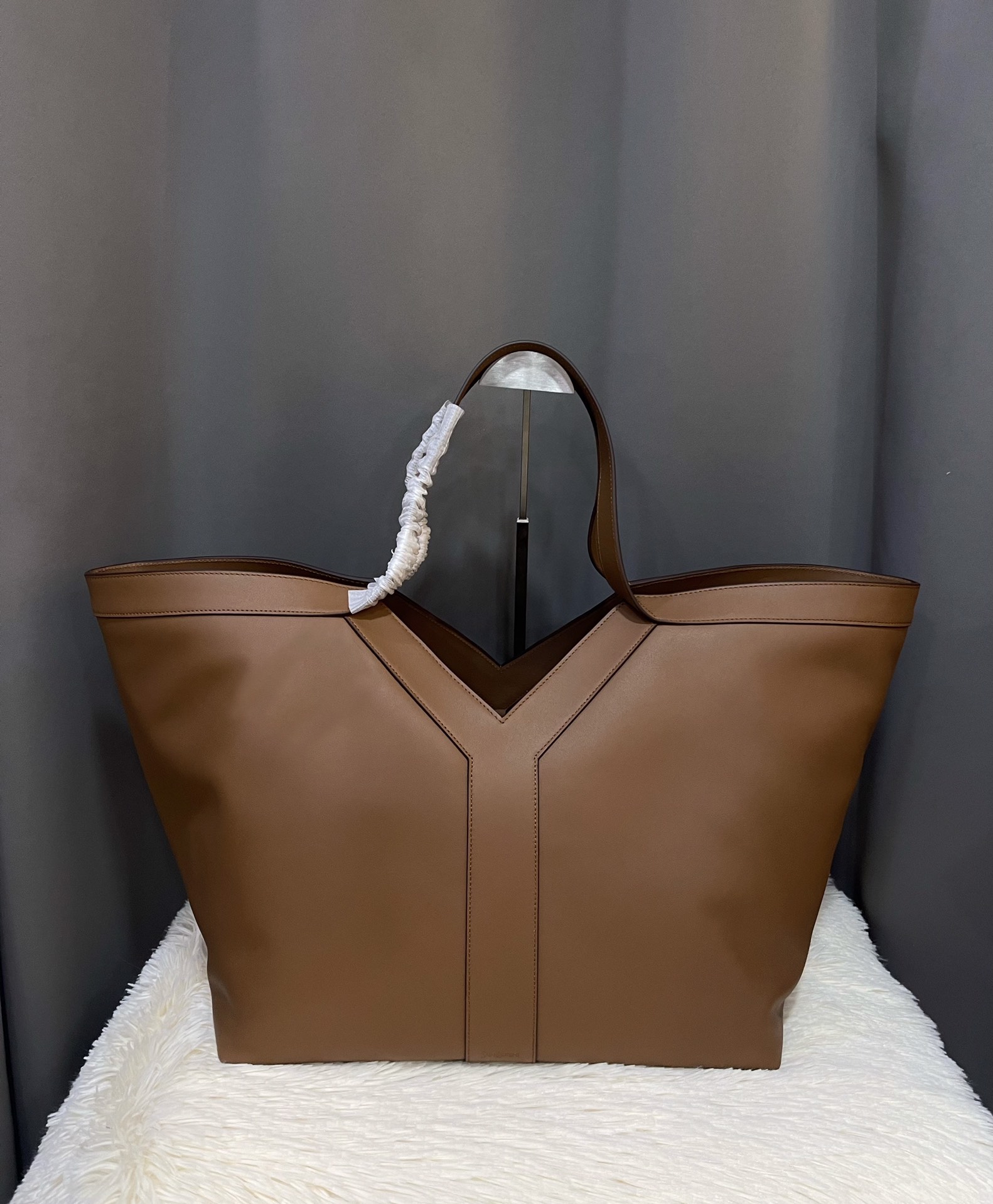 YSL  02599