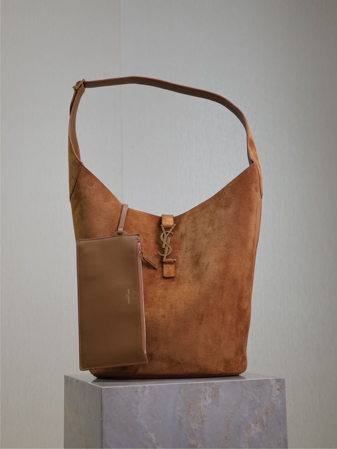 YSL 02729
