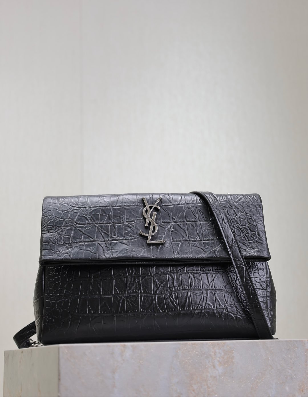 YSL 02819
