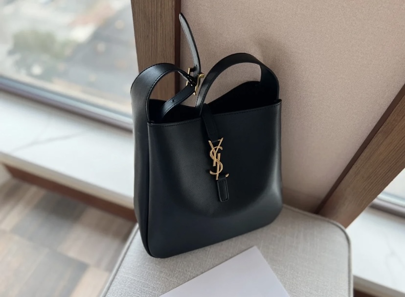 YSL  02859
