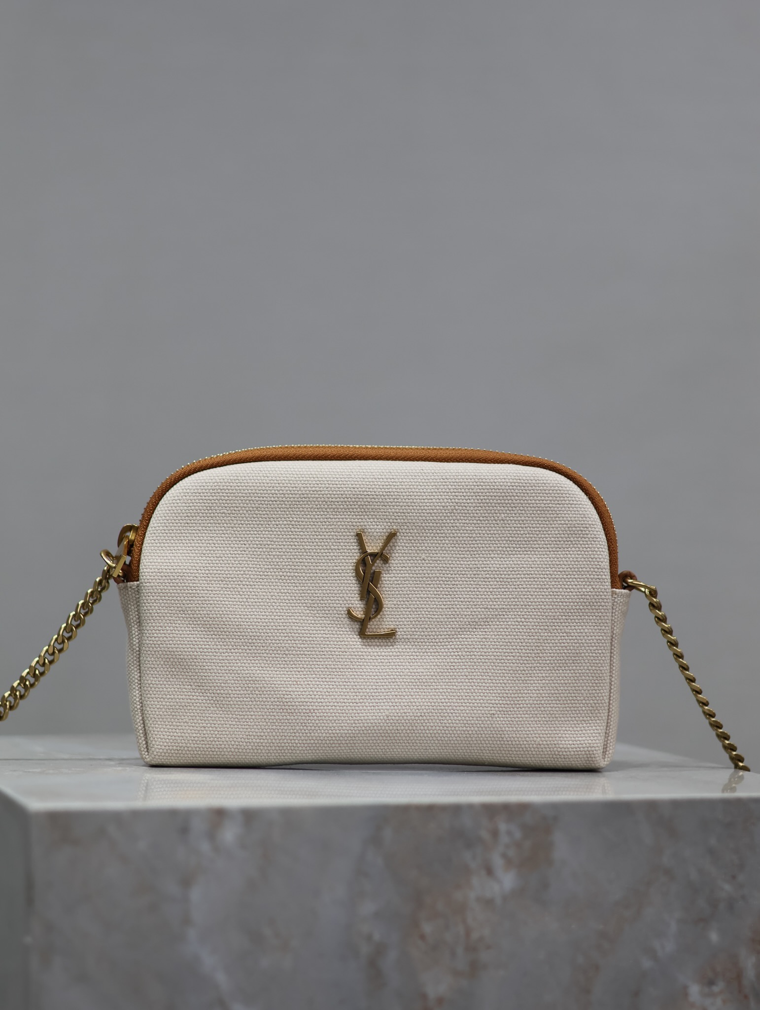 YSL 02879