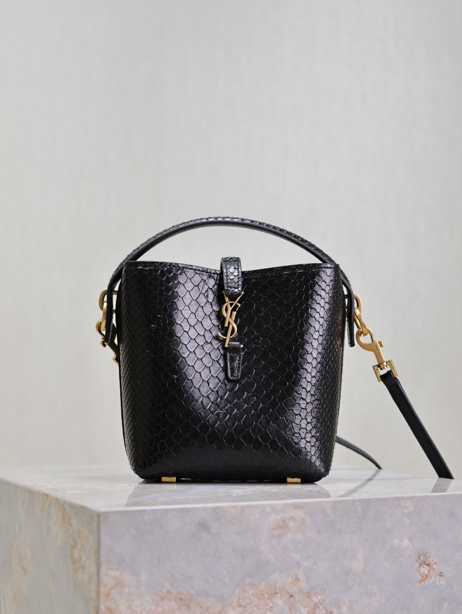YSL 03169