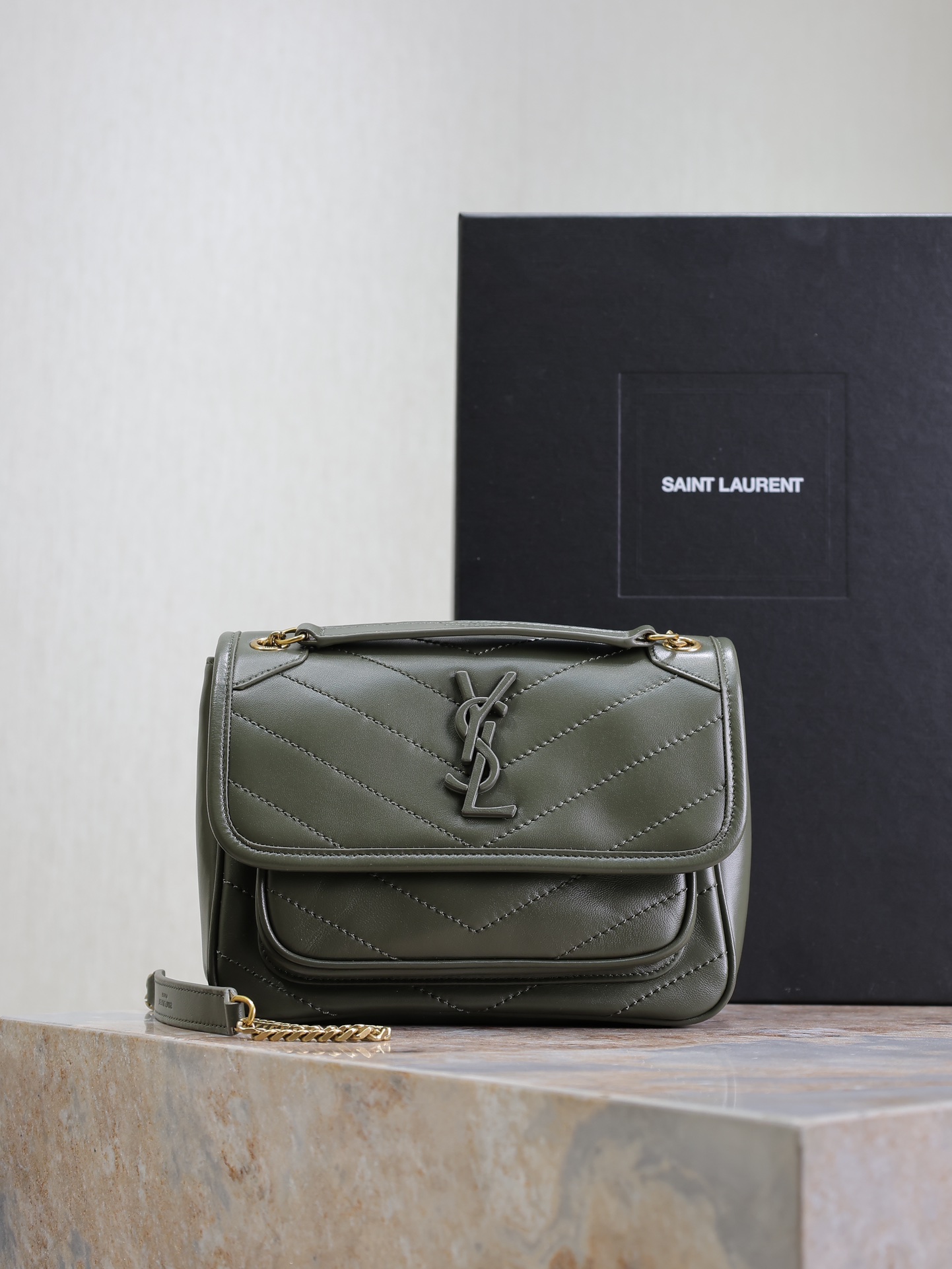 YSL 03669