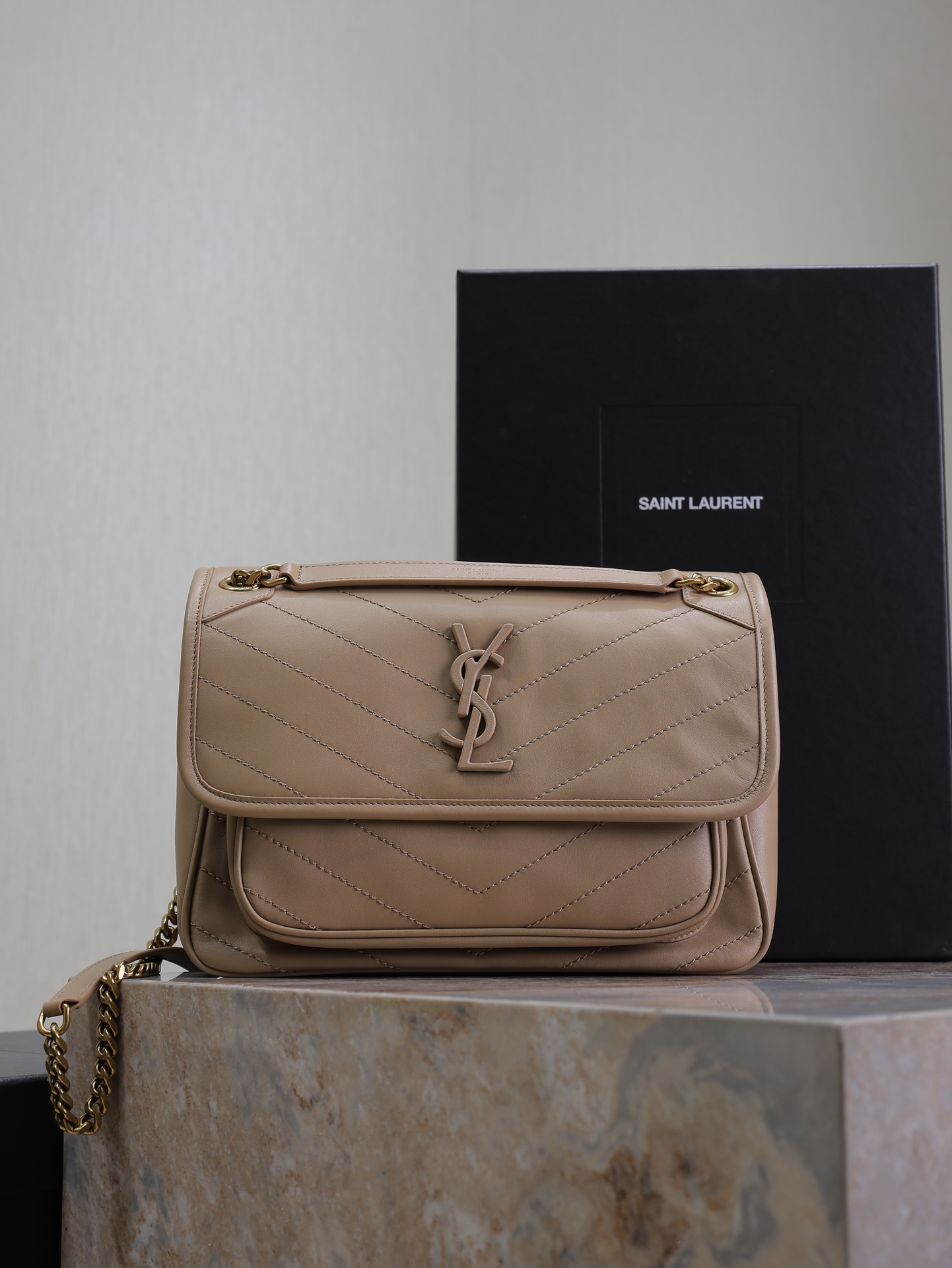 YSL 03699