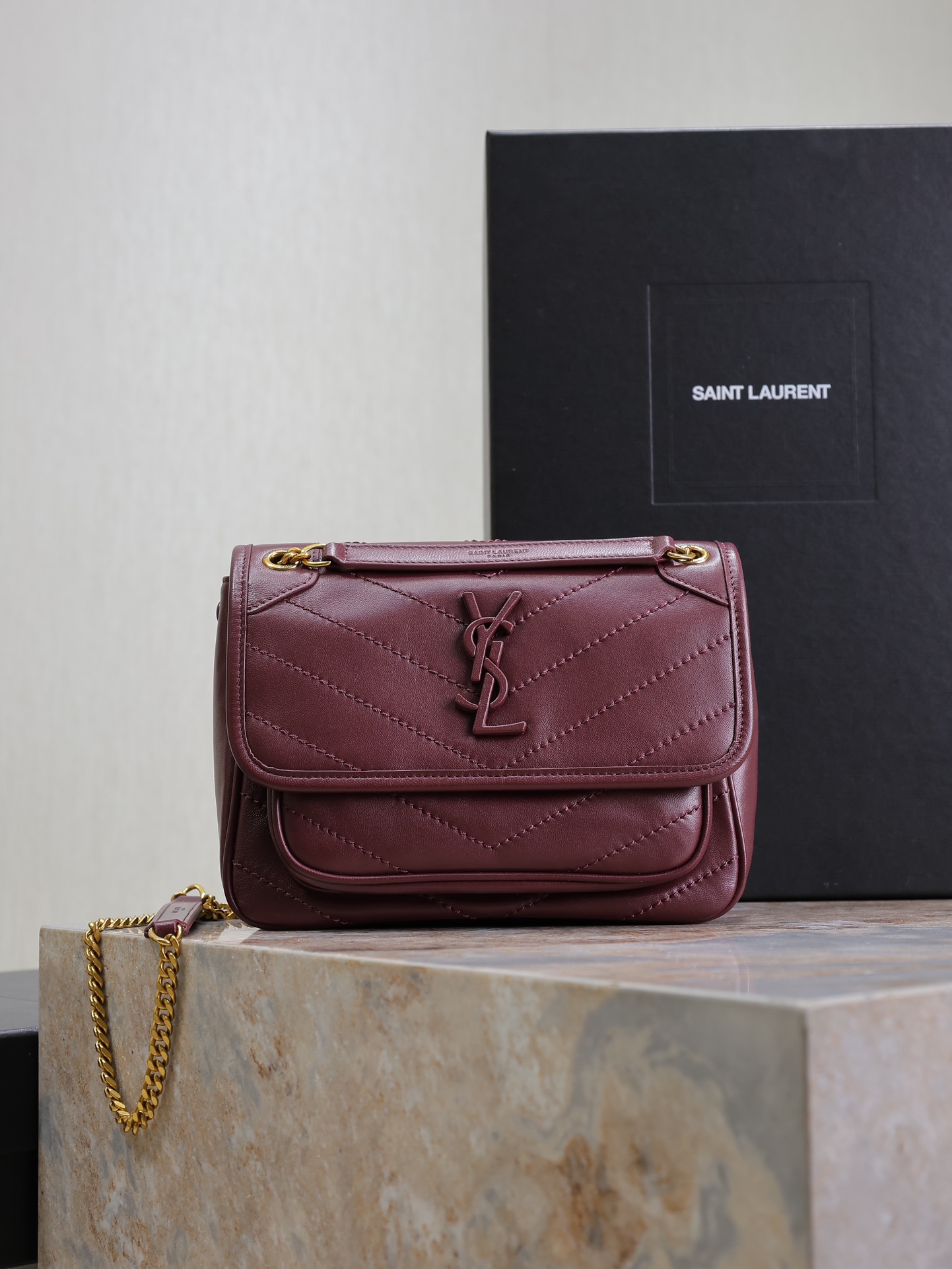 YSL 03719