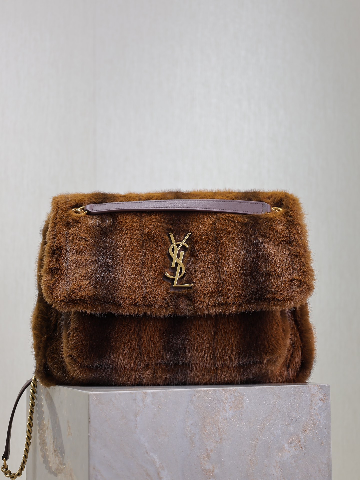 YSL 03739