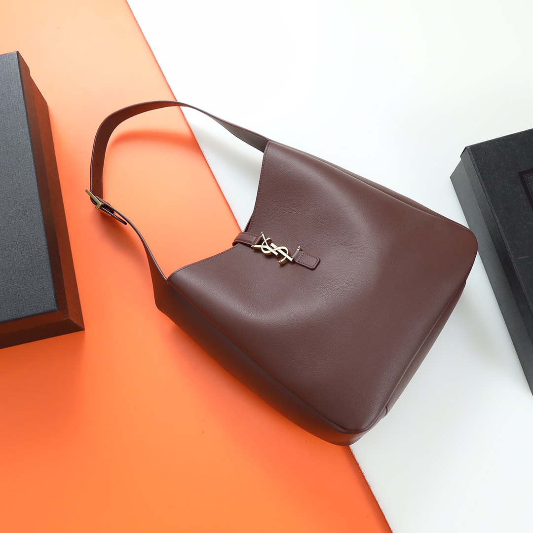 YSL  03849