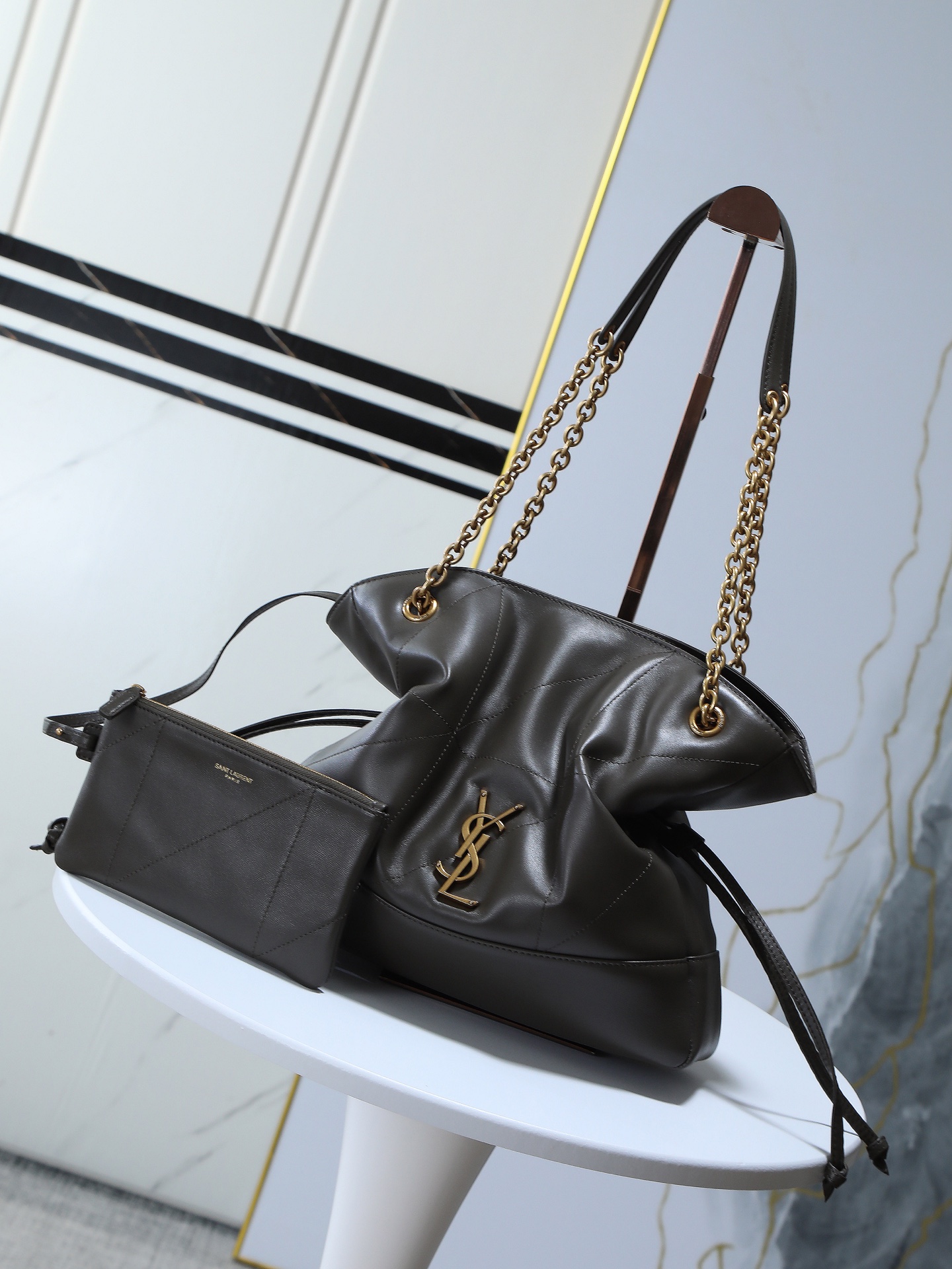 YSL  03909