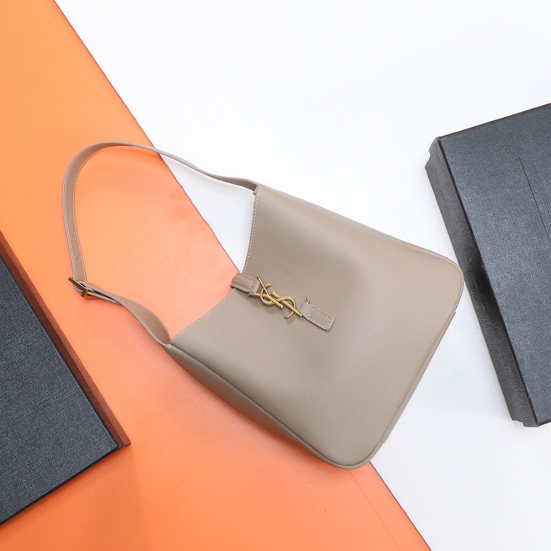YSL  04109