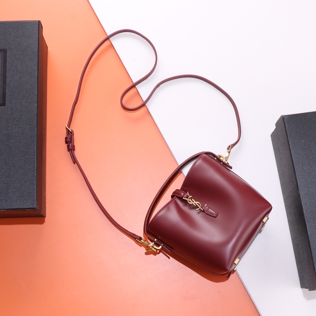 YSL  04359