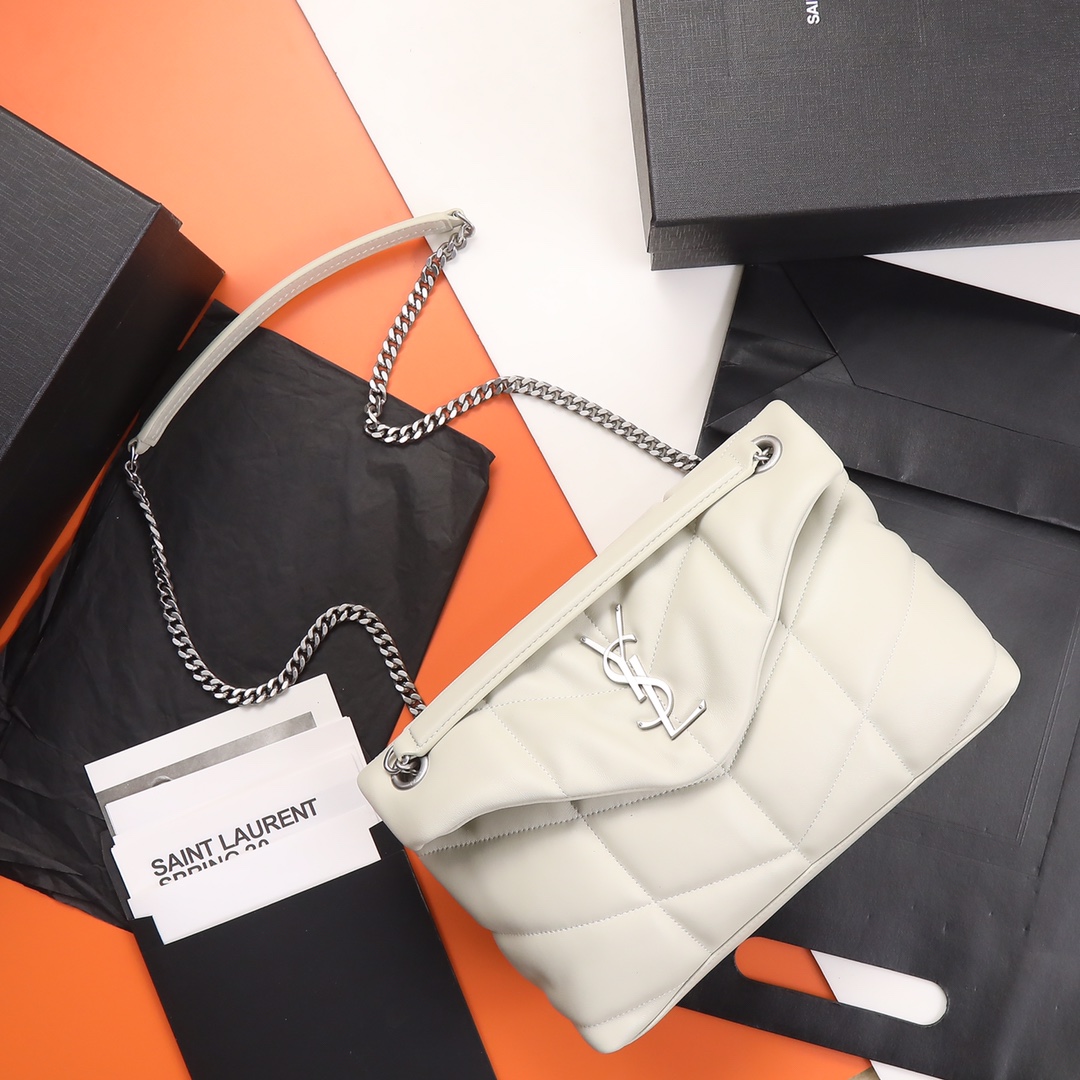 YSL  04389
