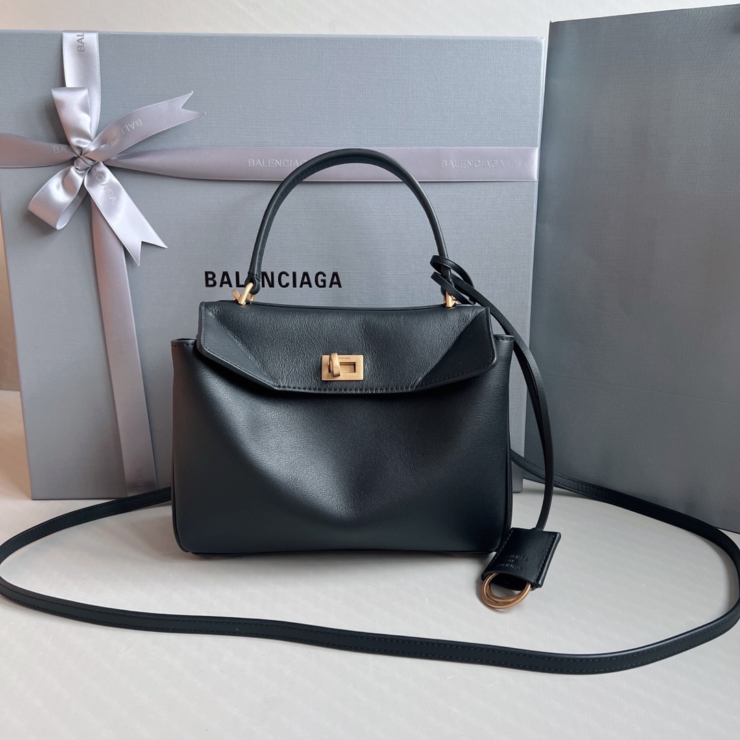 Balenciaga 00419