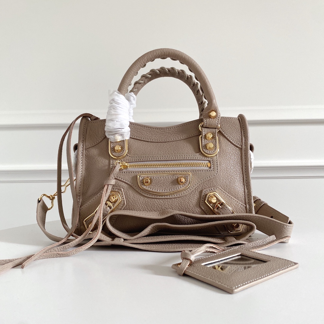 Balenciaga 00429