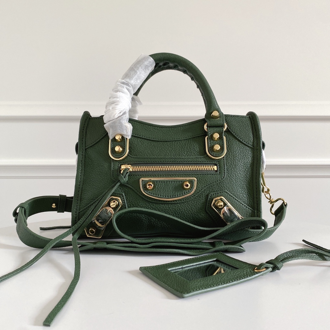 Balenciaga 00479